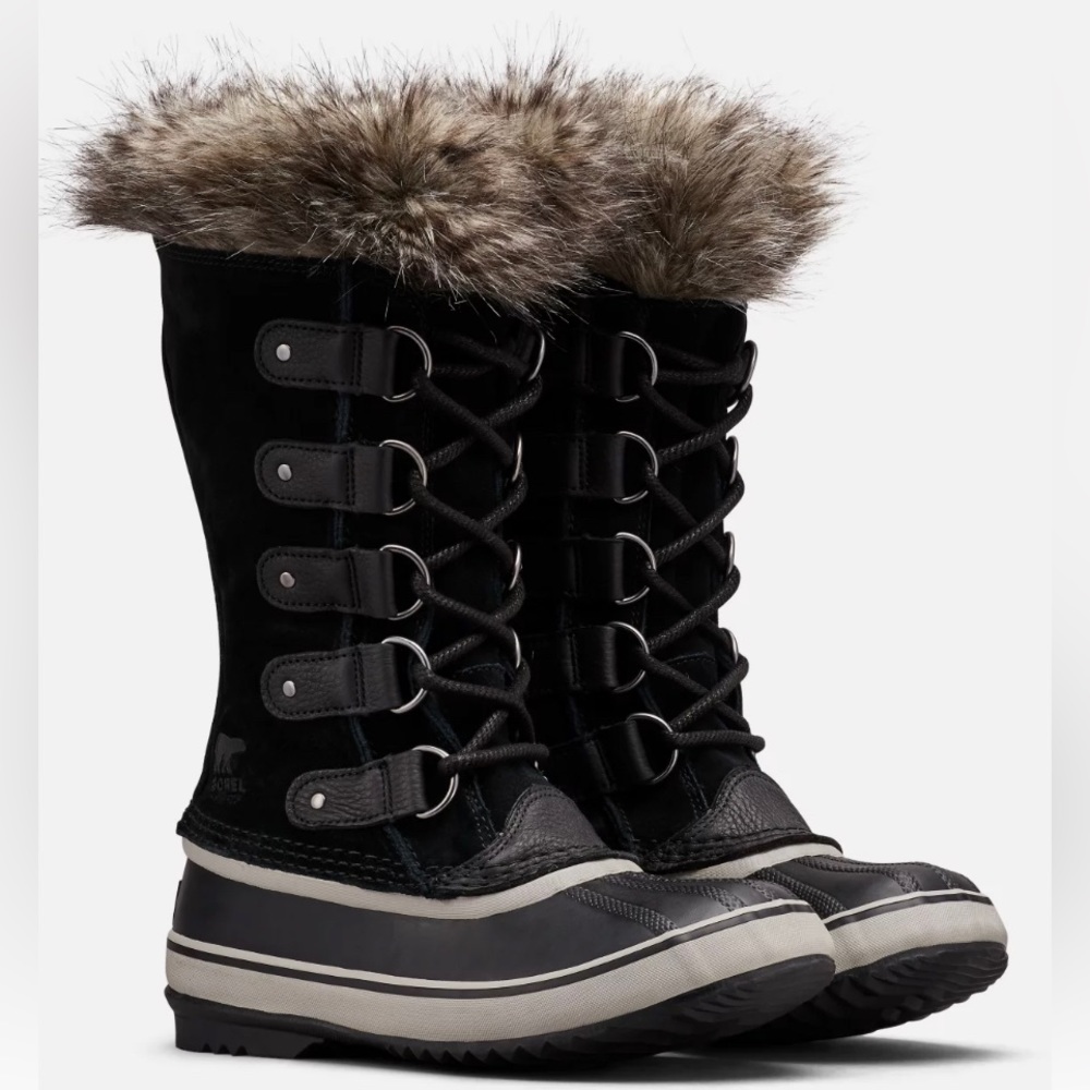 SOREL JOAN OF ARCTIC HOLIDAY SNOW BOOTS. GREAT FOR THE SNOW!!! YOU WILL LOVE